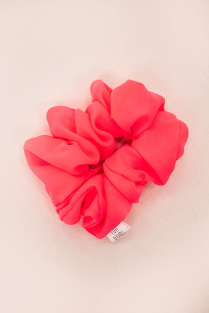 Oversized Scrunchie in Neon Pink